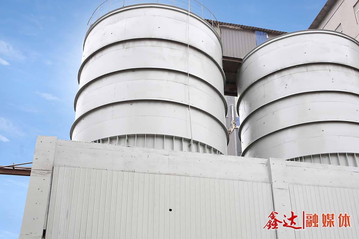 決戰(zhàn)全年勝丨精心“備餐”保高爐，原料廠奮斗號角正響亮！